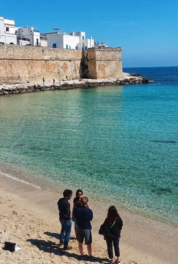 Appartamento Palazzo Antonelli Monopoli Exterior foto